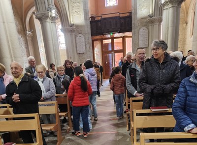 Départ du Père Bernard à St Pal de Mons 12105
