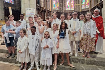 25 05 26 communion Ste Sigolène