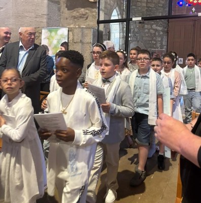 25 05 26 communion Ste Sigolène