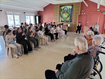 1ère rencontre intergénérationnelle 30 10 25